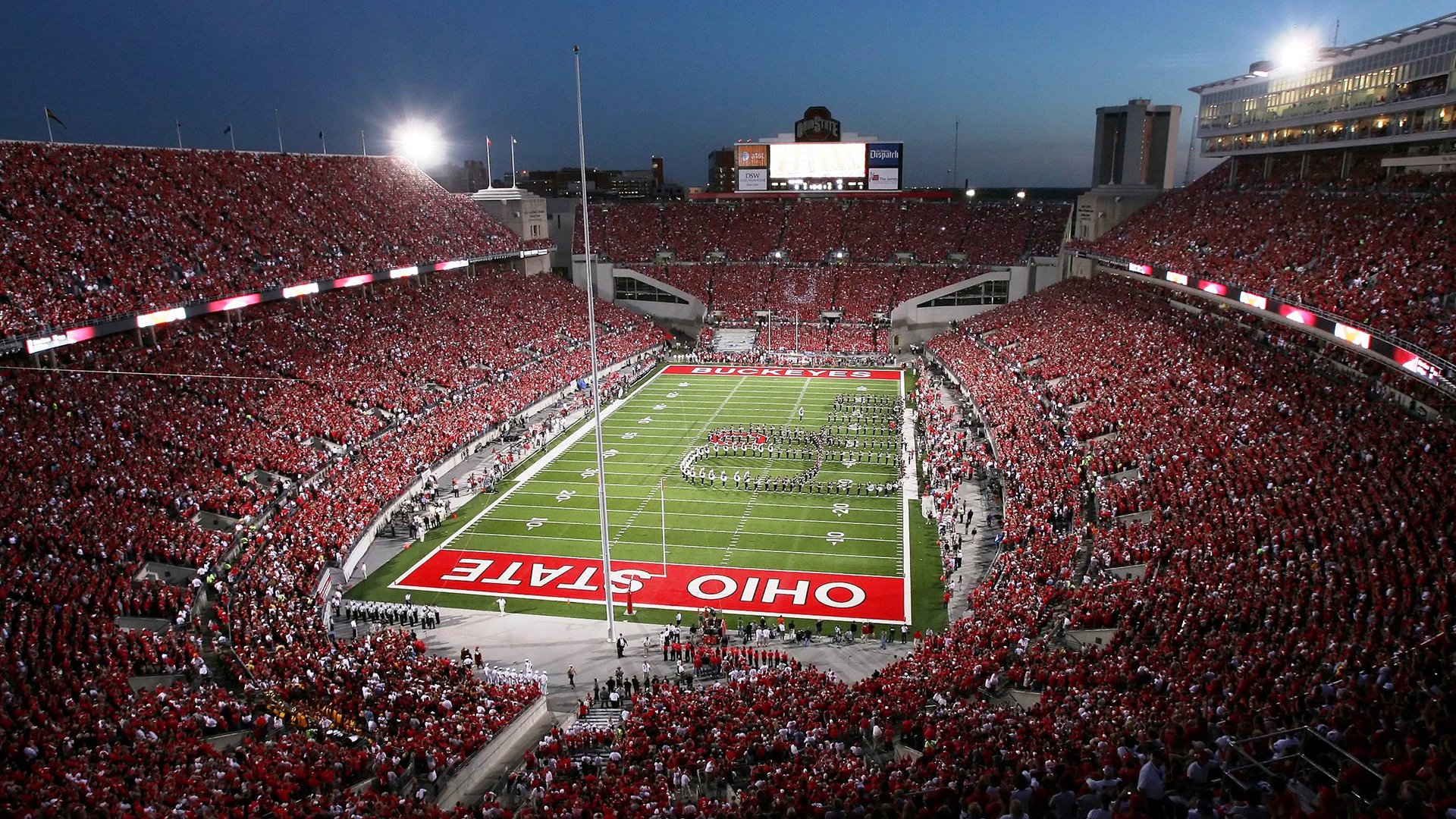 皮特·斯图斯连续两年入选国际最佳球员候选，展现无可挑剔的能力